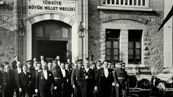 Cumhuriyet 103 yaşında... Siyasilerden 29 Ekim mesajları