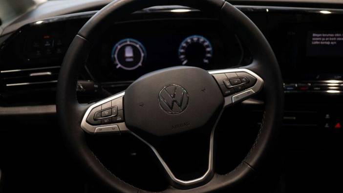 Volkswagen'in Türkiye'de üreteceği otomobil netleşiyor: Efsane model Türk malı olabilir