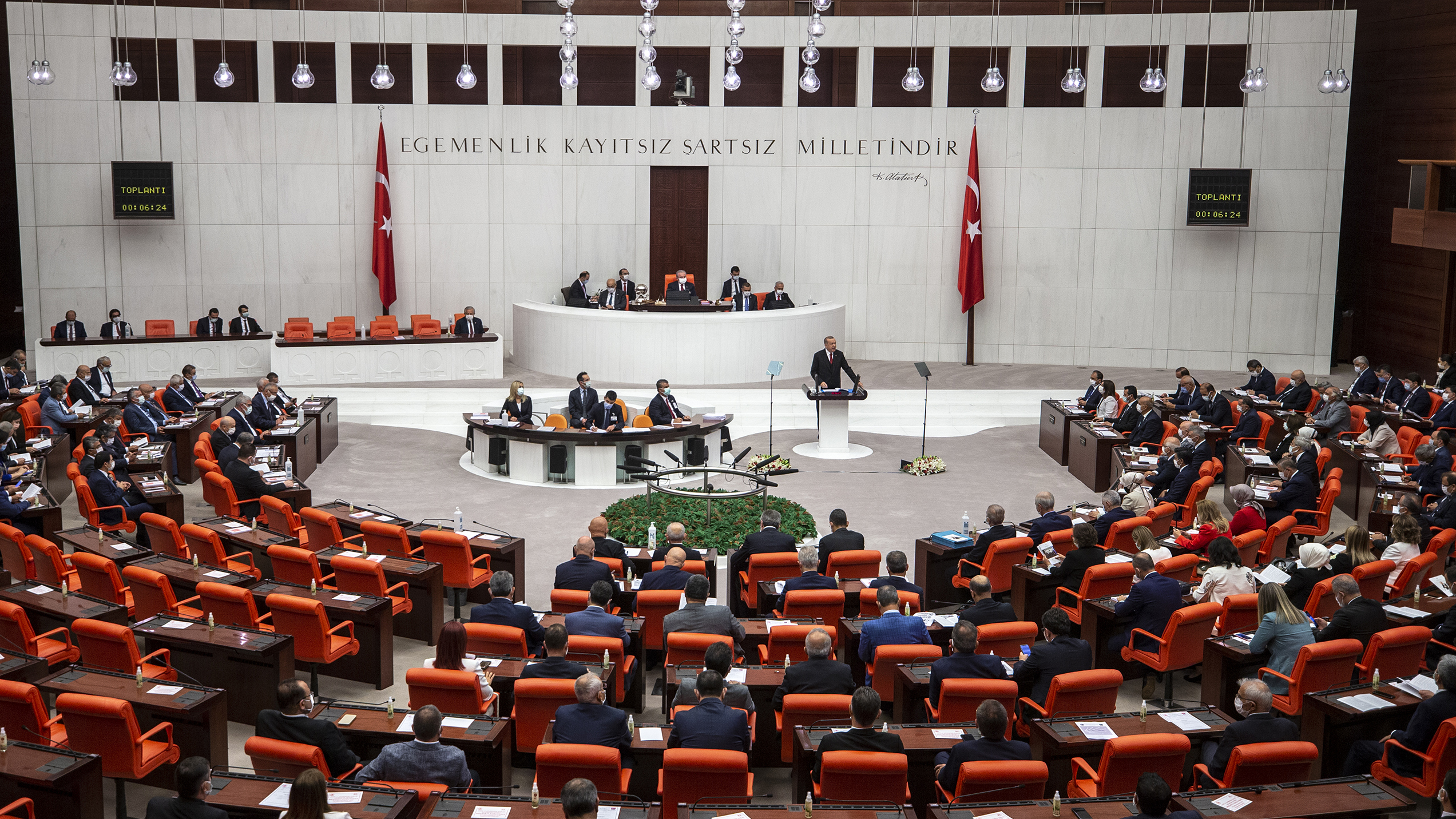 erdogan-meclis-002