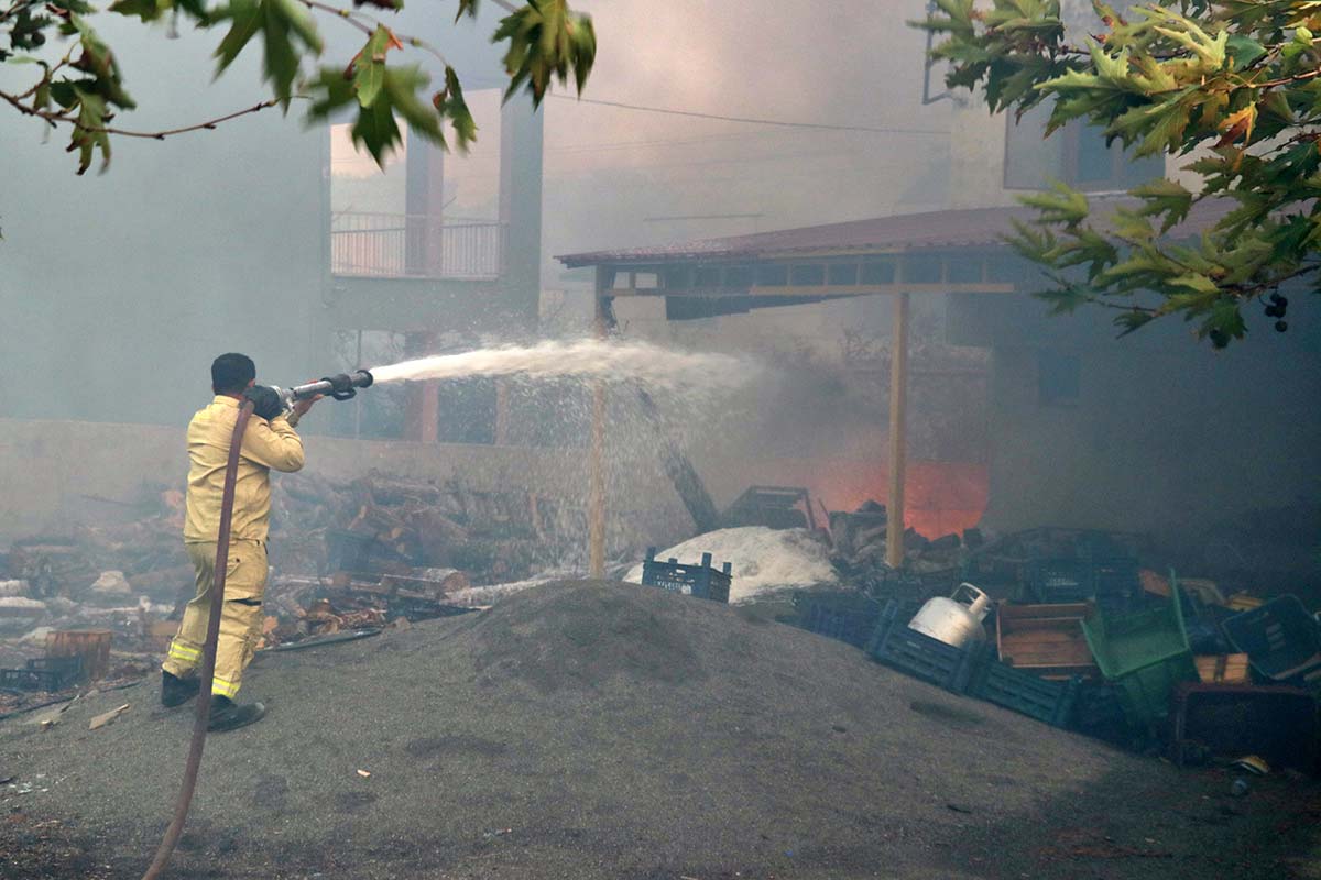 Hatay Da 2 Ilceye Sicrayan Yangin Sondurulemiyor Iste Bolgeden Son Fotograflar