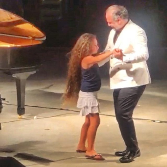 2831935-7a6eee574746453981ba6c7caa8deb9f-640x640