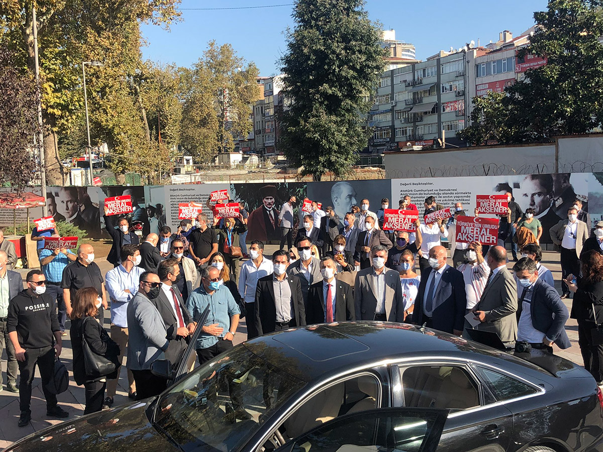 114420907-ekmeqxexyaexl