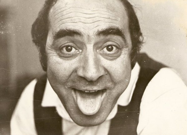 erol-gunaydin-kimdir