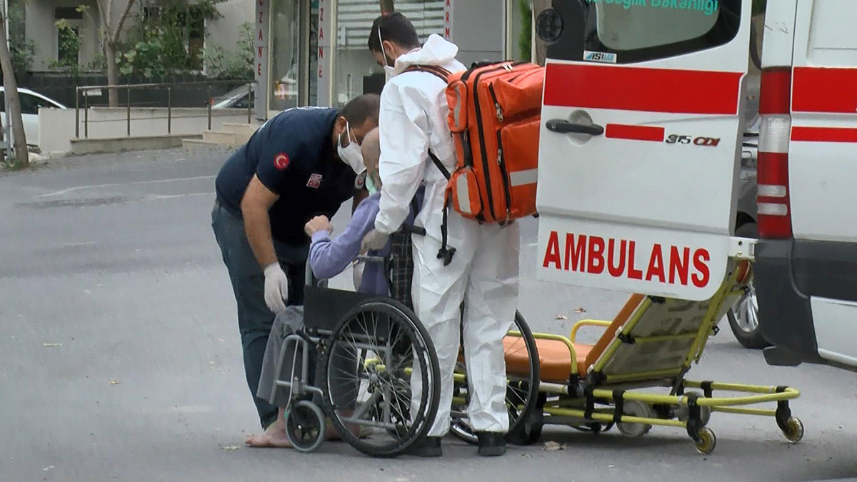 beylikduzunde-bakim-evine-goturulen-yasli-yolda-oldu-surucu-pozitif-cikti-3955-dhaphoto6