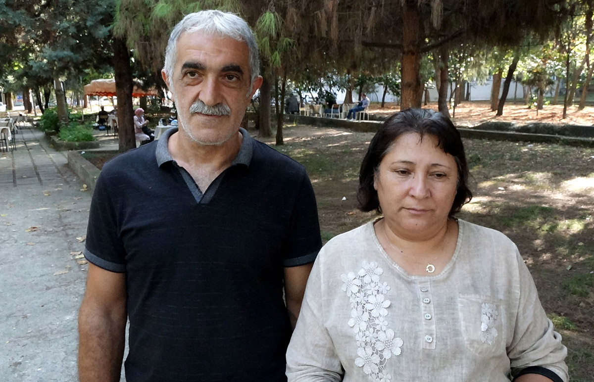 ikamet-iznini-uzatmak-isterken-dolandirildi-5444-dhaphoto1