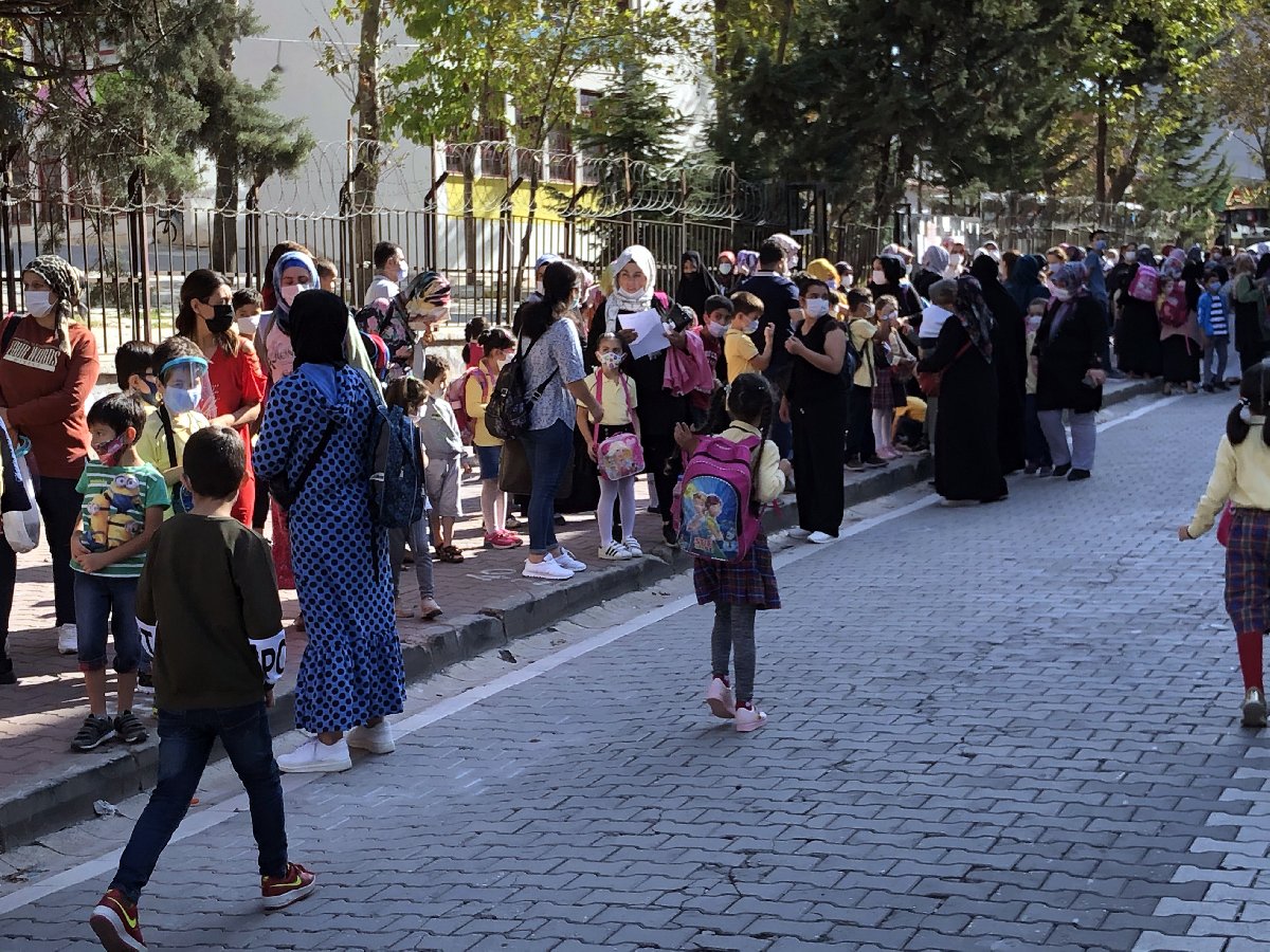 resimid-124517451-12451745