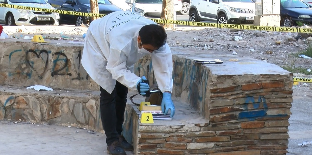 eski-sevgilisi-adres-vermis-kardesi-gelip-meleki-oldurmus-8952-dhaphoto3