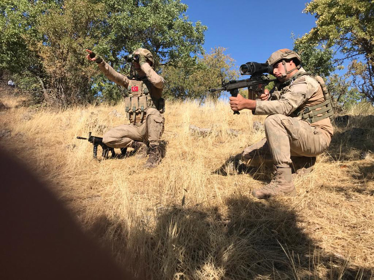 batman-ve-diyarbakirda-yildirim-14-zori-operasyonu-baslatildi-9938-dhaphoto6