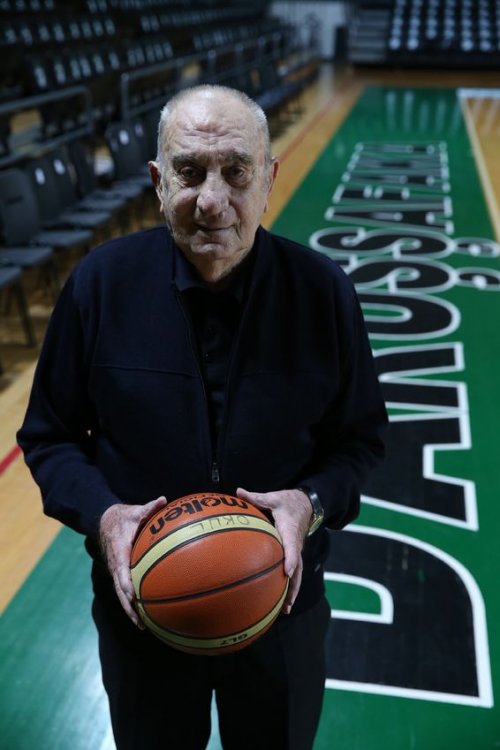 2855736-3a476cbd27905d96c0c8294f81479a04