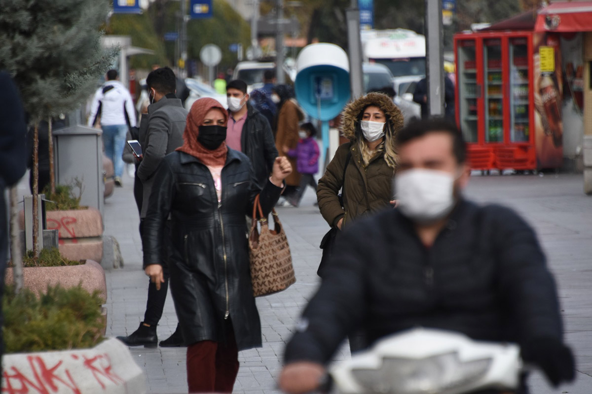 konya-tabip-odasi-baskani-vaka-sayilarindaki-artisin-nedeni-ev-ziyaretleri-2099-dhaphoto5