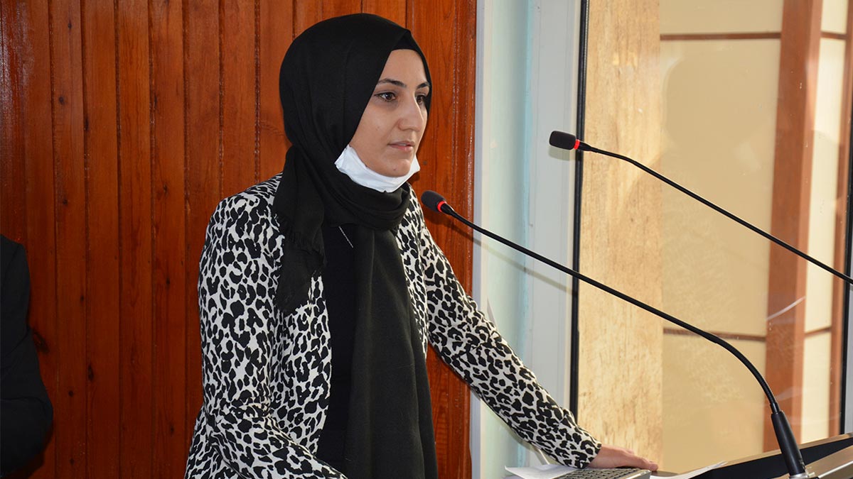 siverek-belediye-baskanligina-ayse-cakmak-secildi