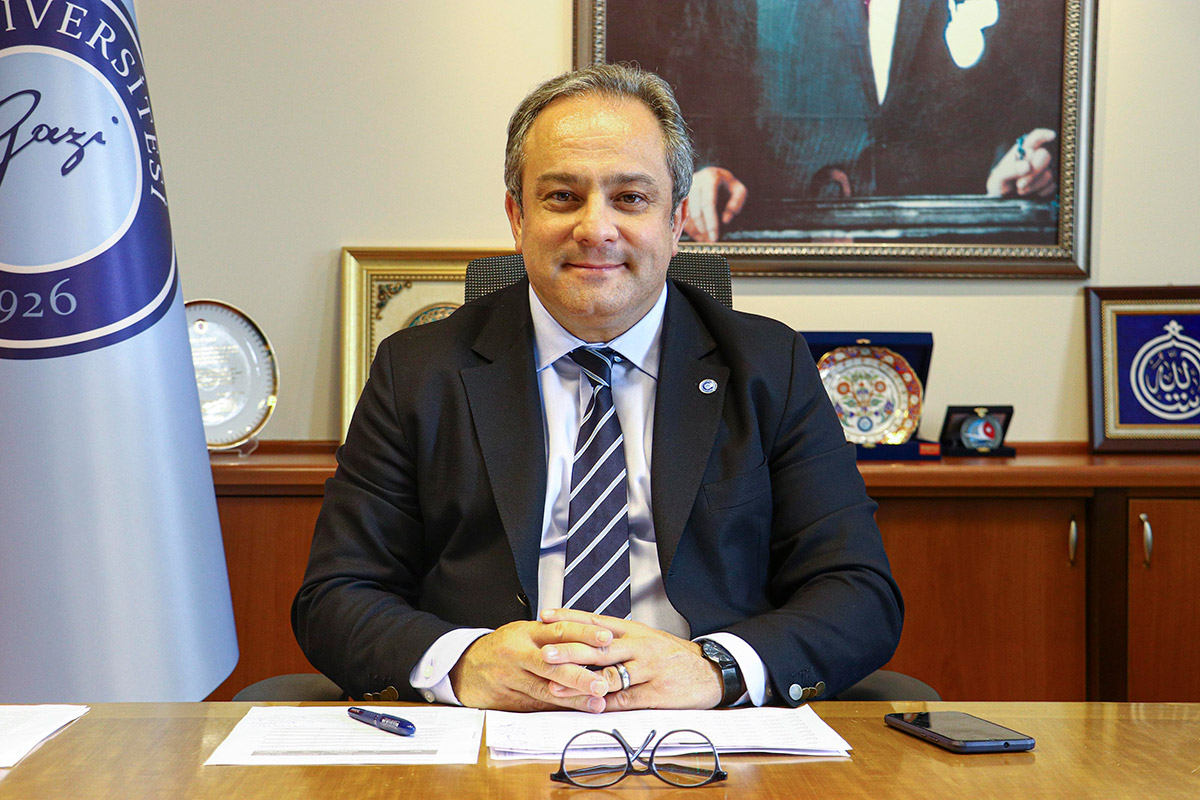 iki-daireyi-haliyla-birlestirip-halay-cekerek-virus-bulastirmislar-3150-dhaphoto1