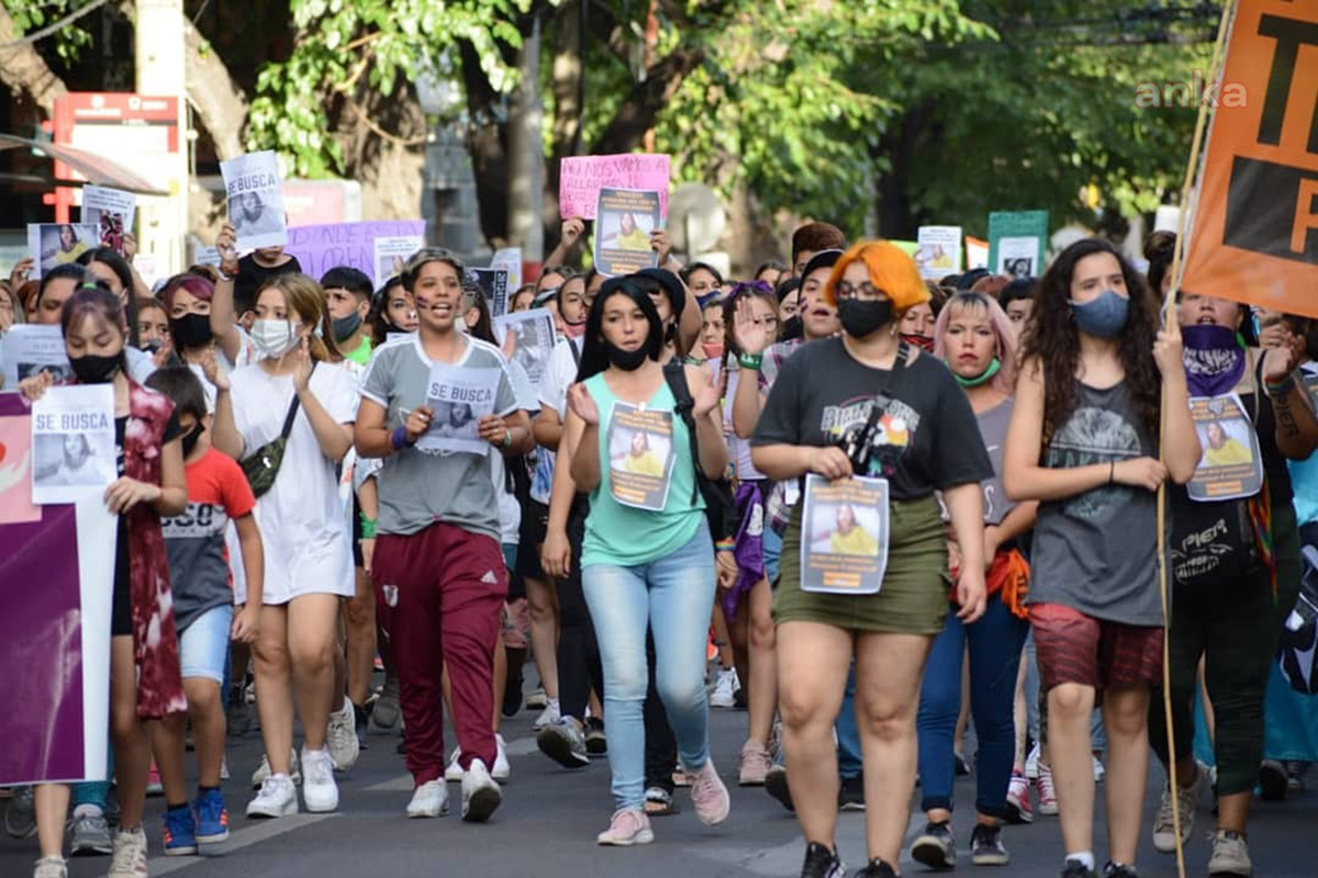 7dd86635-0f11-4fff-9794-fce09f99bbb7-w