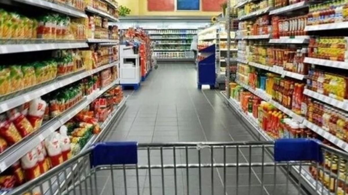 yilbasinda-marketler-bakkallar-firinlar-acik-mi-1