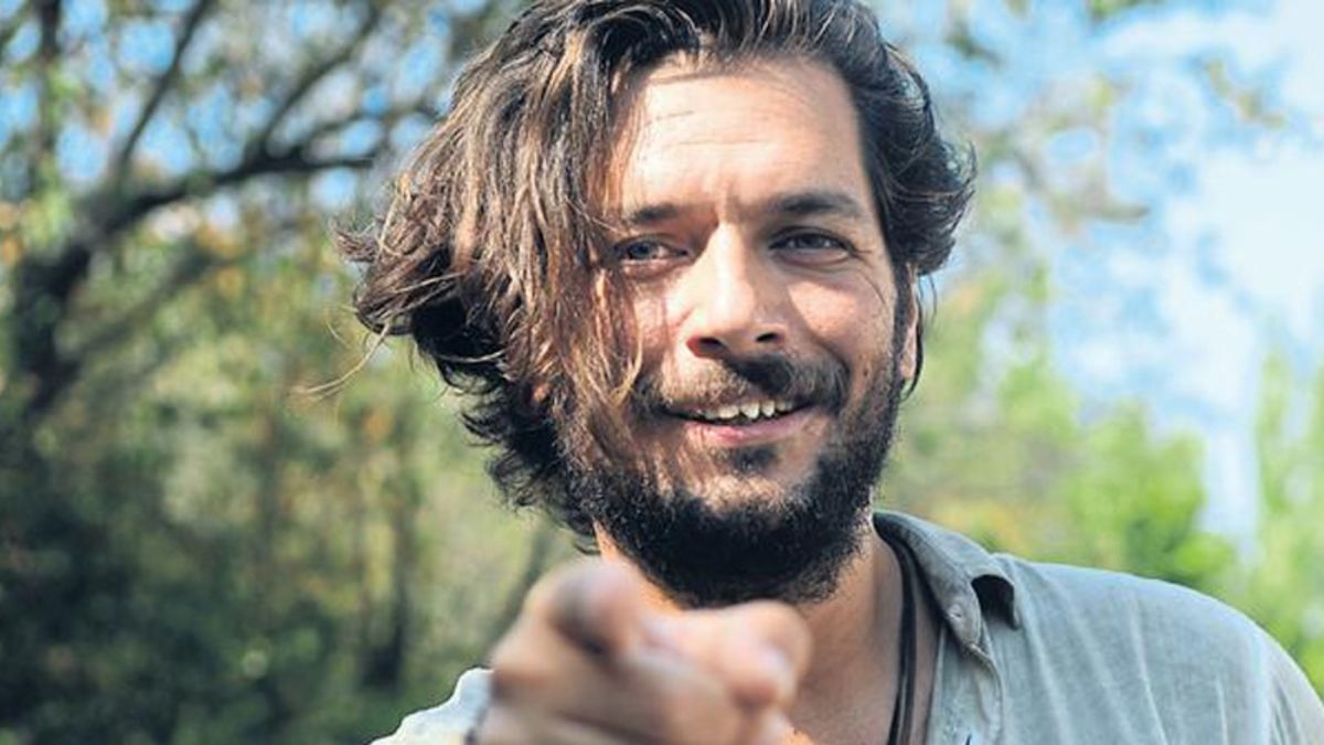 survivor-unluler-gonulluler-oyunculari-kimdir-iste-hayat-hikayeleri-013