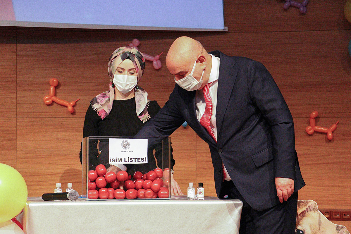 ankarada-ses-telleri-kesilen-20-kopek-kura-ile-sahiplendirildi-2111-dhaphoto8-1