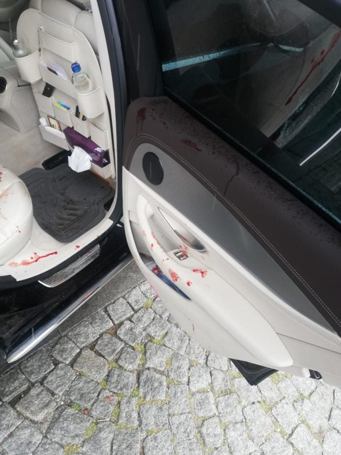 304d32d9-7217-4226-b120-9dd731190c2c