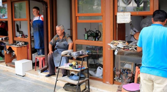 ayakkabi-sektorunde-derin-kriz-4-bin-esnaf-kepenk-kapatti