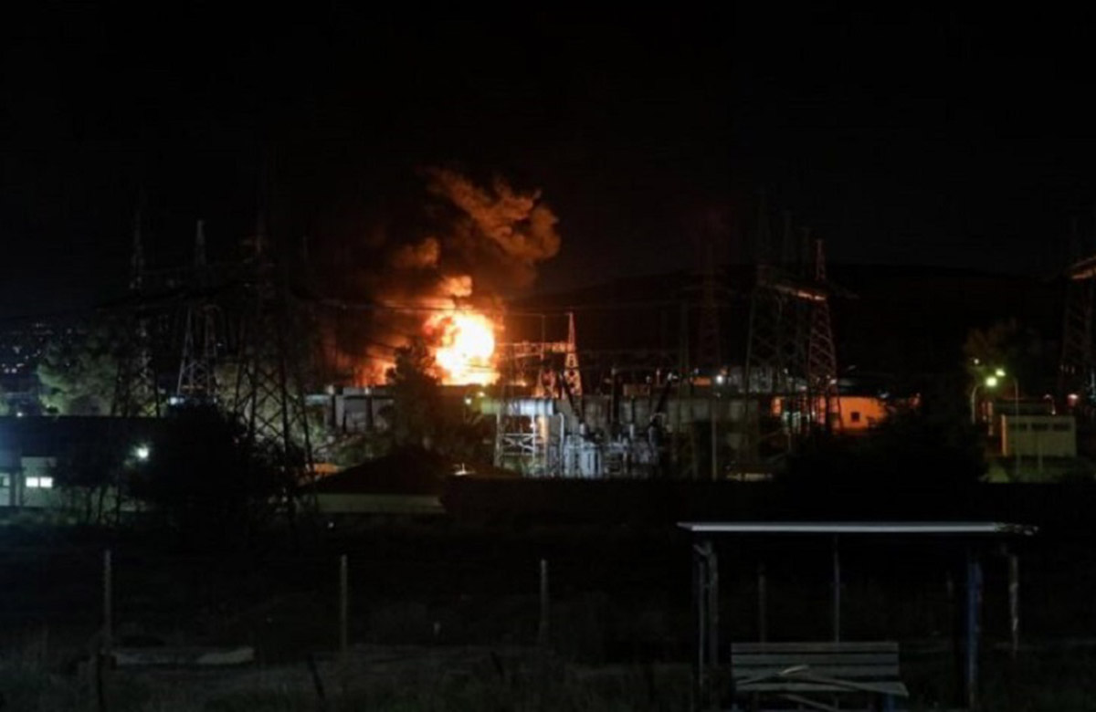 yunanistanda-kar-firtinasi-250-bin-kisi-elektriksiz-kaldi-7204-dhaphoto3