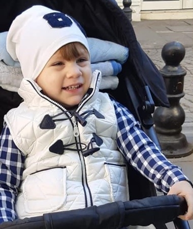 133600174-174722546-tokkal-cifti-ve-cocuklari-son-yolculuklarina-ugurlandi-2-001