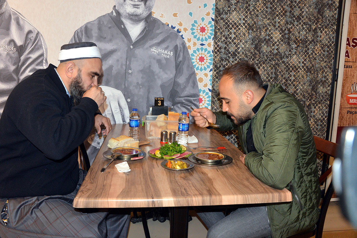 yasaklar-kalkti-kahramanmaraslilar-pacacilara-akin-etti-1753-dhaphoto4