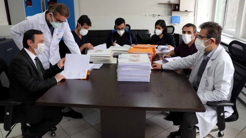 118055394-turkiyenin-ilk-yerli-asisi-faz-3-asamasinda-acil-kullanim-onayi-alabilir-1083-dhaphoto2