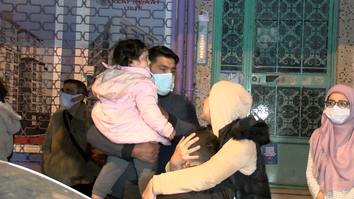 gungorende-5-katli-binanin-elektrik-panosundaki-yangin-panige-neden-oldu-9780-dhaphoto4-1