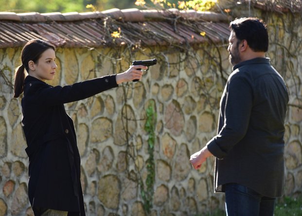 0x0-17-bolum-foto-galeri-1620399856011