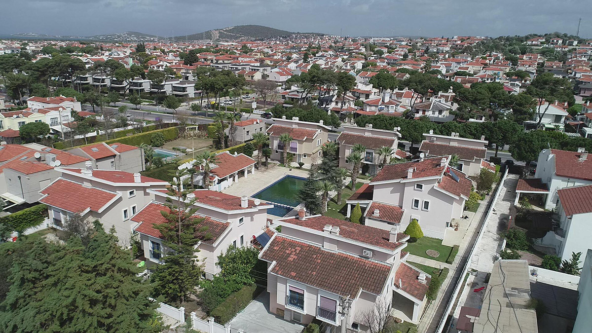 cesmede-konut-ve-arsa-fiyatlari-25-kati-artti-7865-dhaphoto5