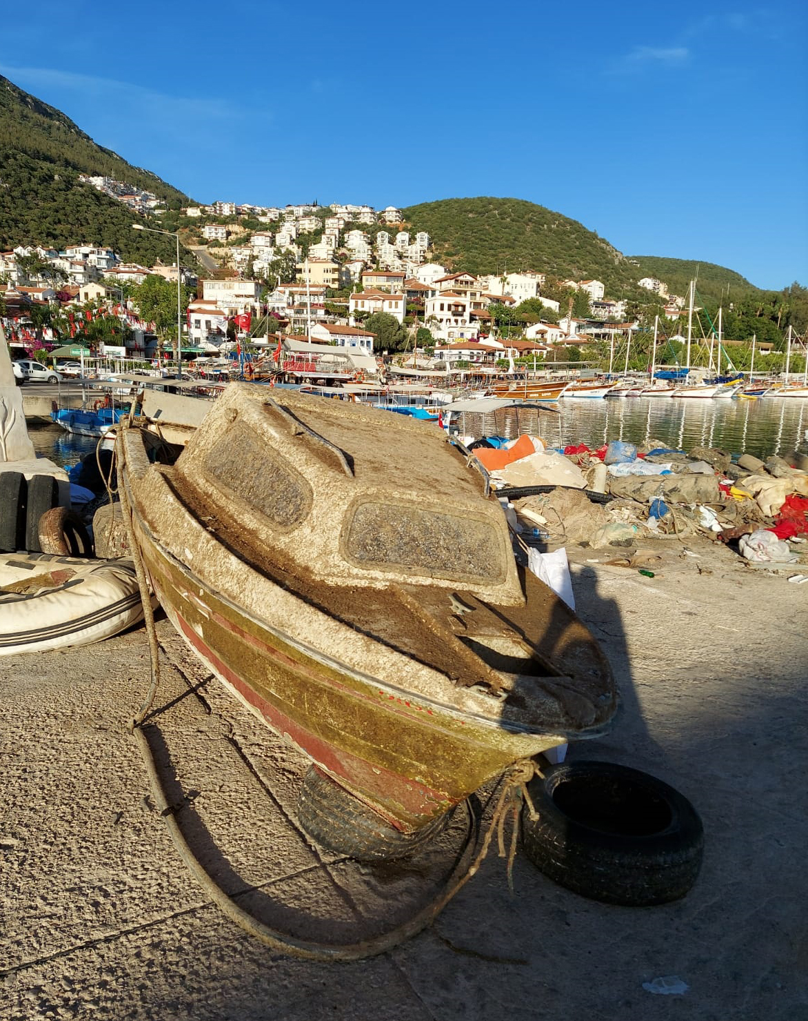 kasta-deniz-dibi-temizliginde-cikan-atiklar-sasirtti-3571-dhaphoto5
