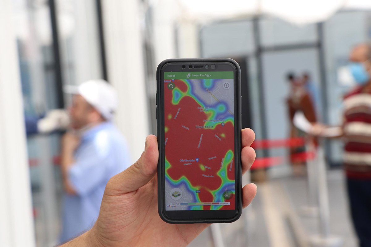 risk-haritasi-kirmiziya-donen-diyarbakirda-uzman-uyarisi-2329-dhaphoto1-1