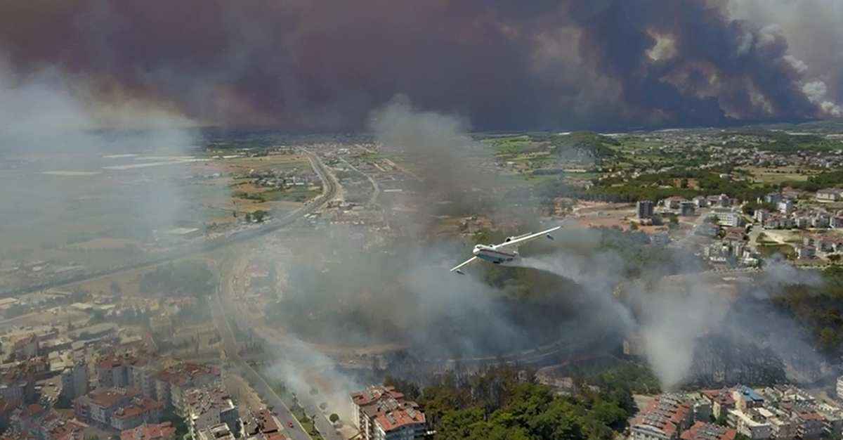 manavgatta-4-ayri-noktada-orman-yangini-4-5620-dhaphoto3-copy