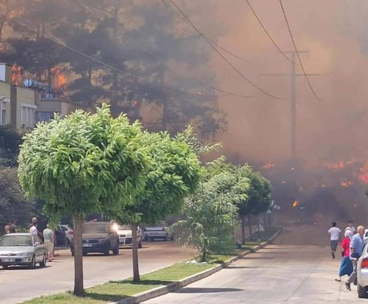 manavgatta-4-ayri-noktada-orman-yangini-ek-fotograf-5352-dhaphoto11-copy