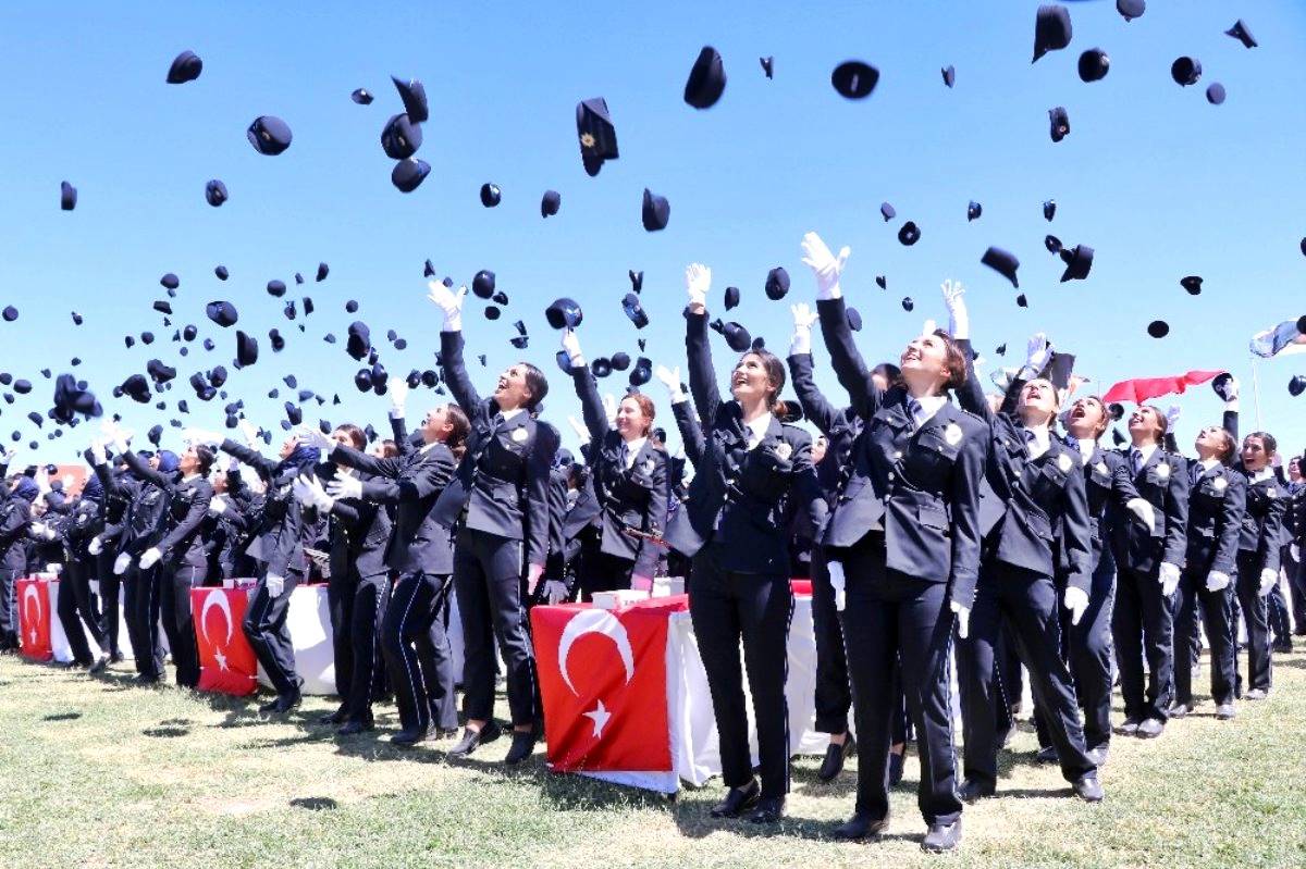aksaray-pomem-de-631-yeni-polis-mezun-oldu-12313364-amp