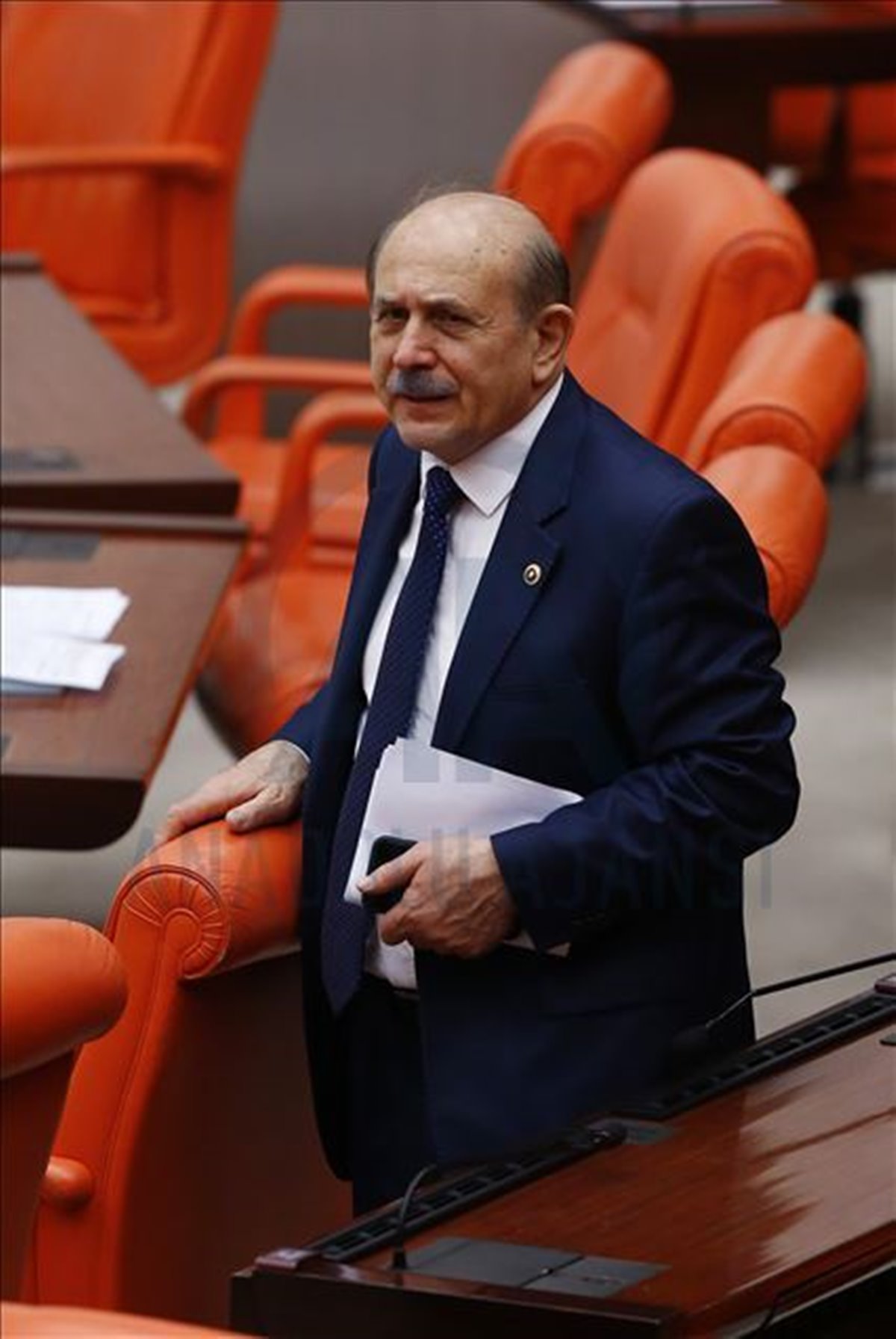 thumbs-b2-81878947fc64768b9248ec52b78bc9e6