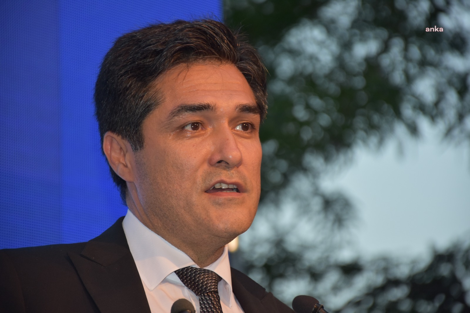 bugra-kavuncu-iyi-parti