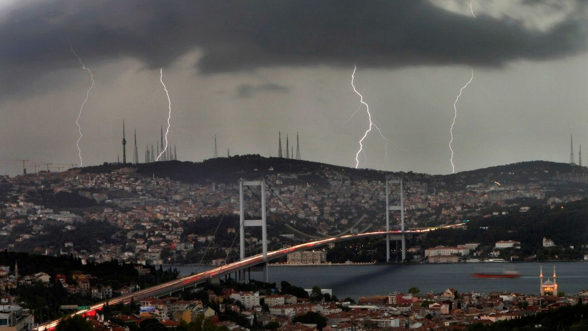 stanbul-firtina.jpg