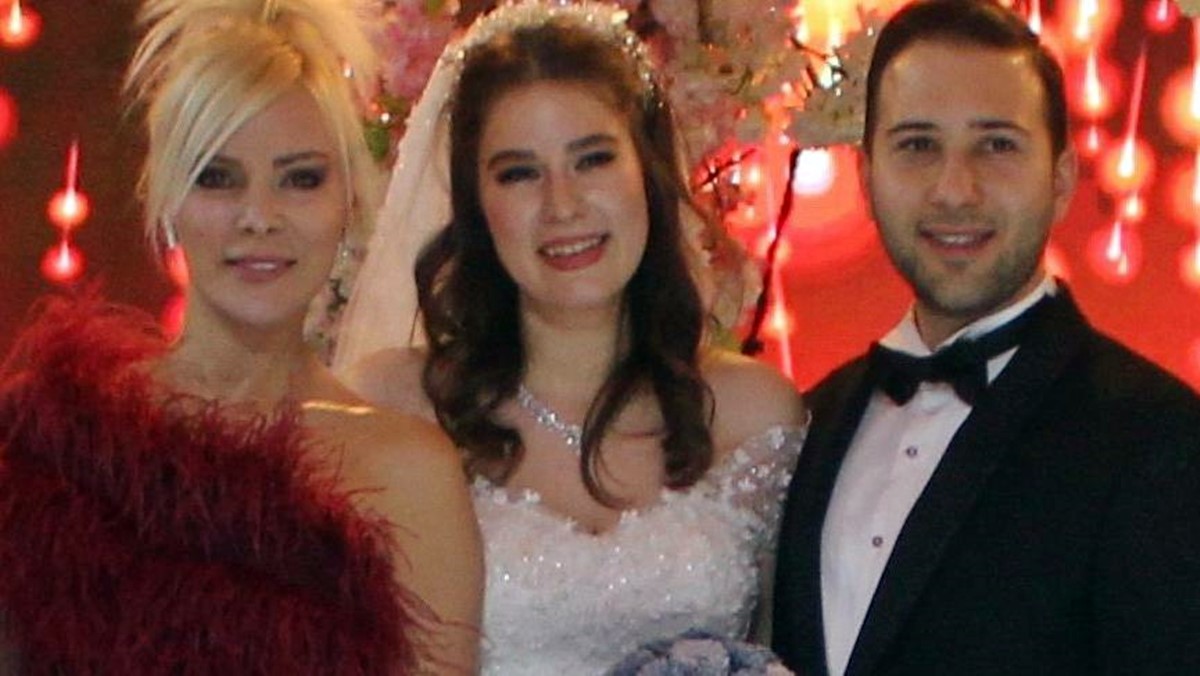 çikolata tv twitter yaşlı kadını siken türk