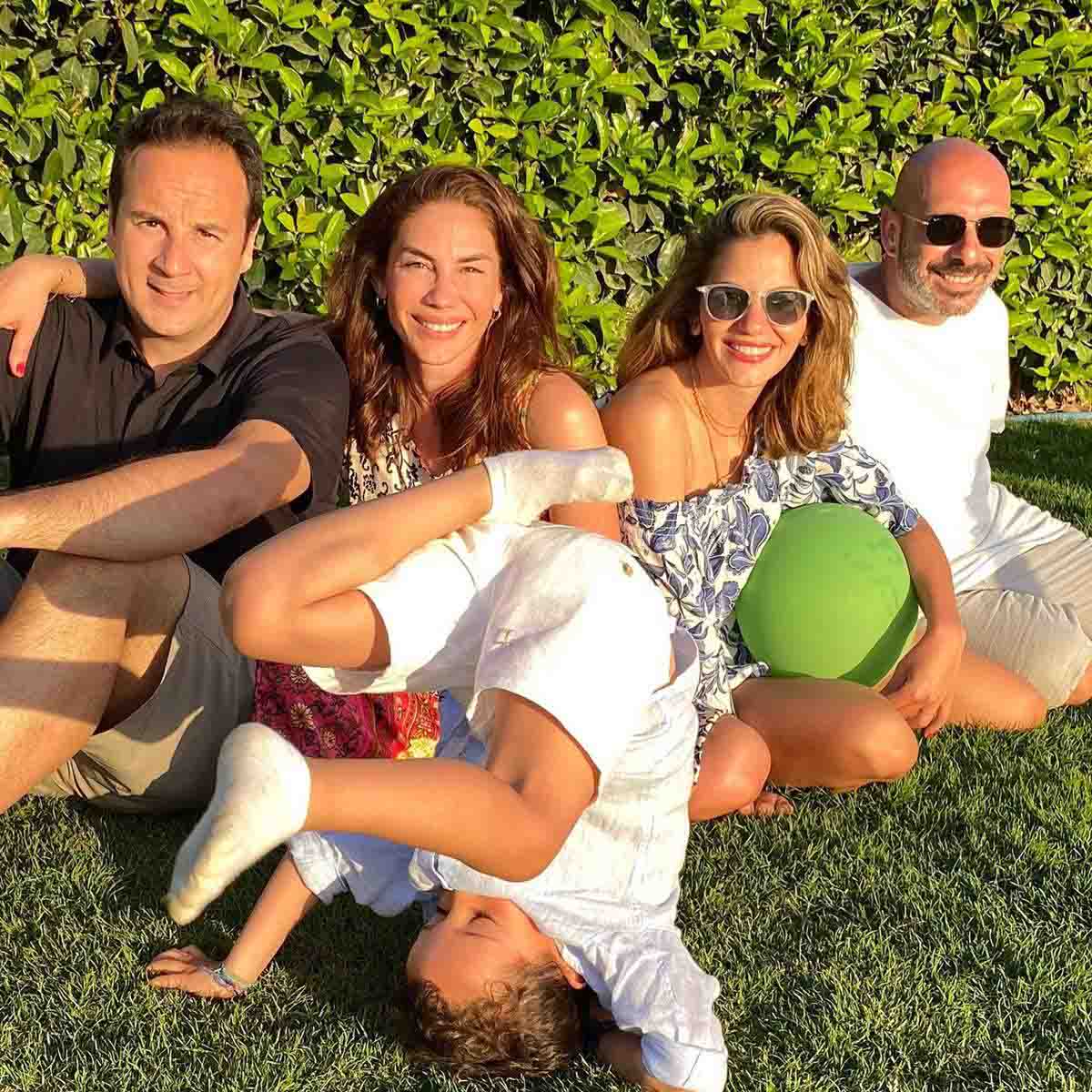 zeynep-beserler-derya-beserler