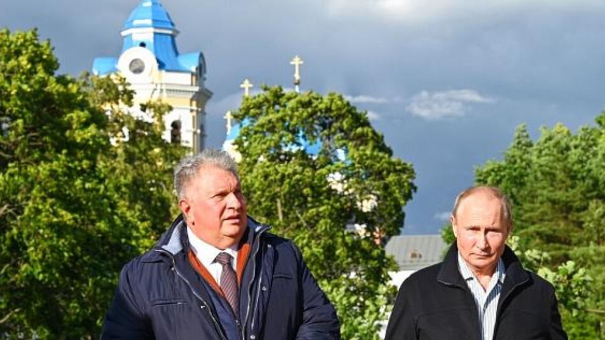 igor-sechinalexei-nikolsky-sputnik