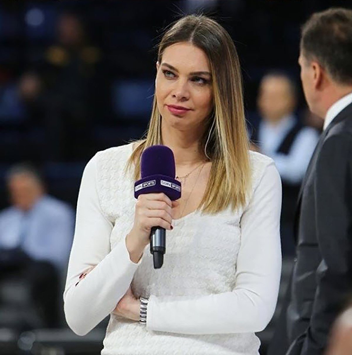 0x0-padisah-torunu-cikti-roksan-kunter-ii-abdulhamid-buyuk-dedesi-oluyor-1560354130098