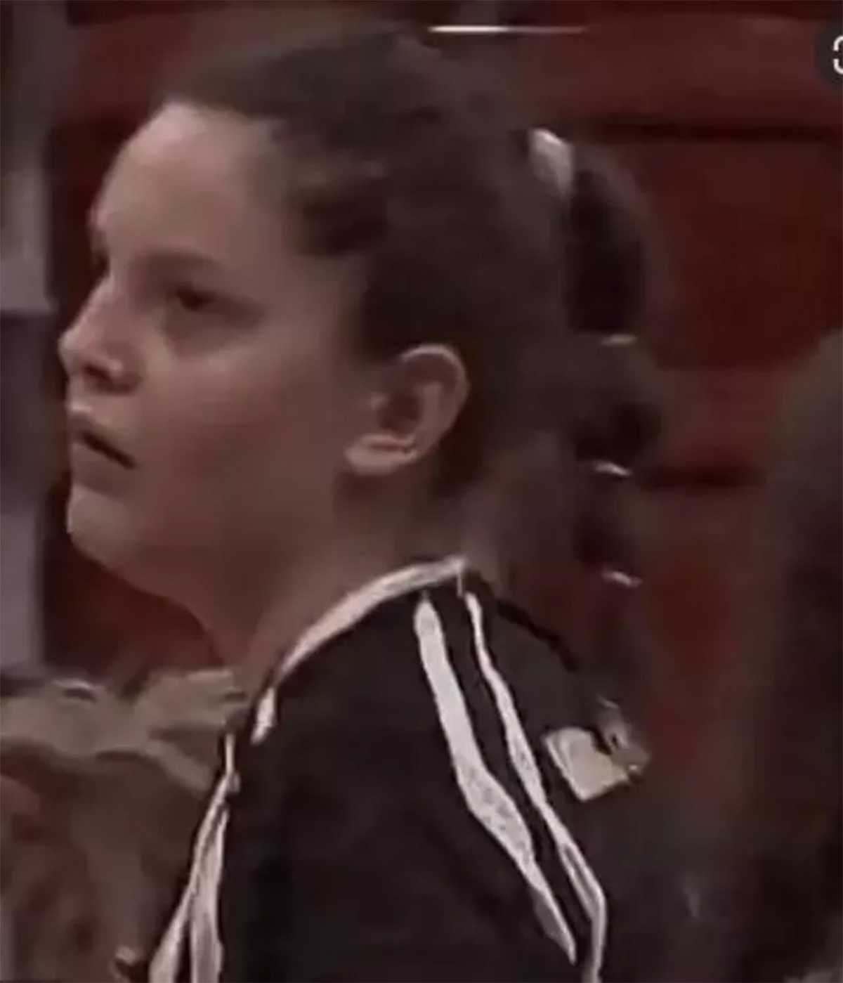 ebrar-karakurt-uzun-sacli-hali