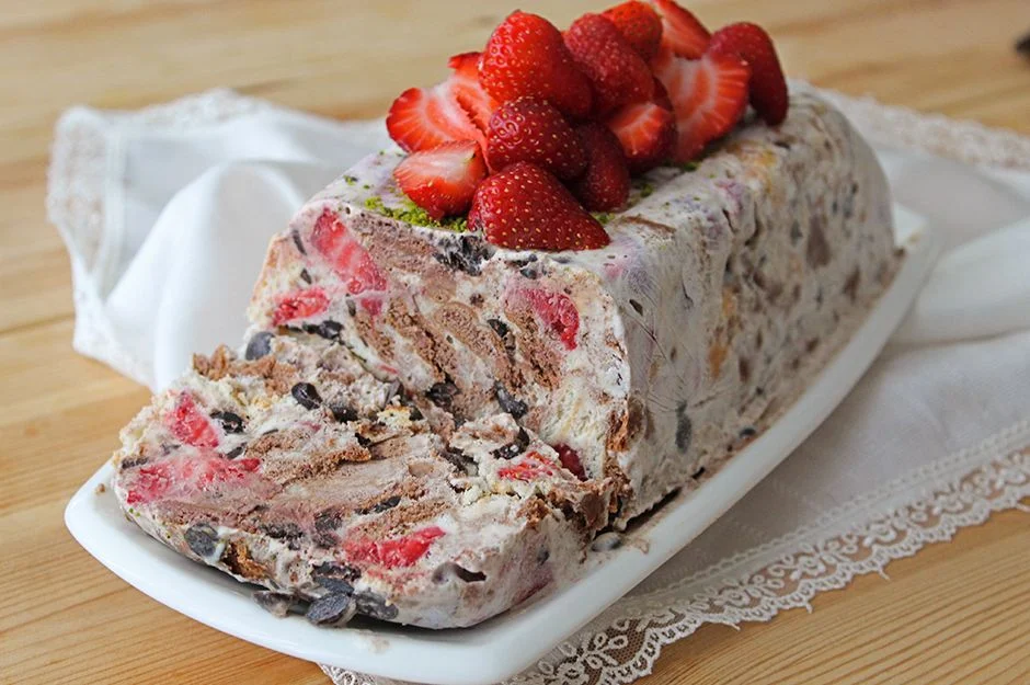 10-dakikada-cilekli-parfe-tarifi