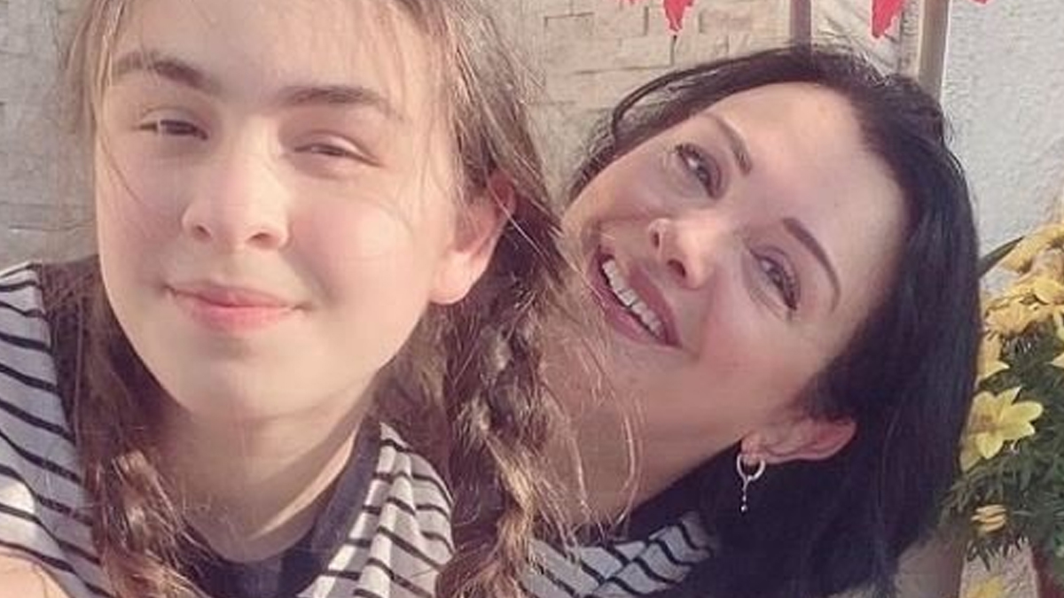 esra-ceyhan-kizi-001