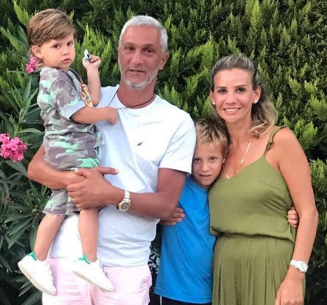 2461639-4205db79ee11a0a0bb7fefd58f2688bb-640x640