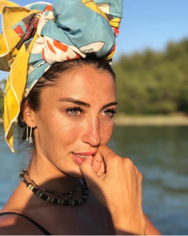 0x0-sen-nasil-survivor-birincisi-oldun-merve-oflaz-soke-eden-gercegi-itiraf-etti-1652425474591