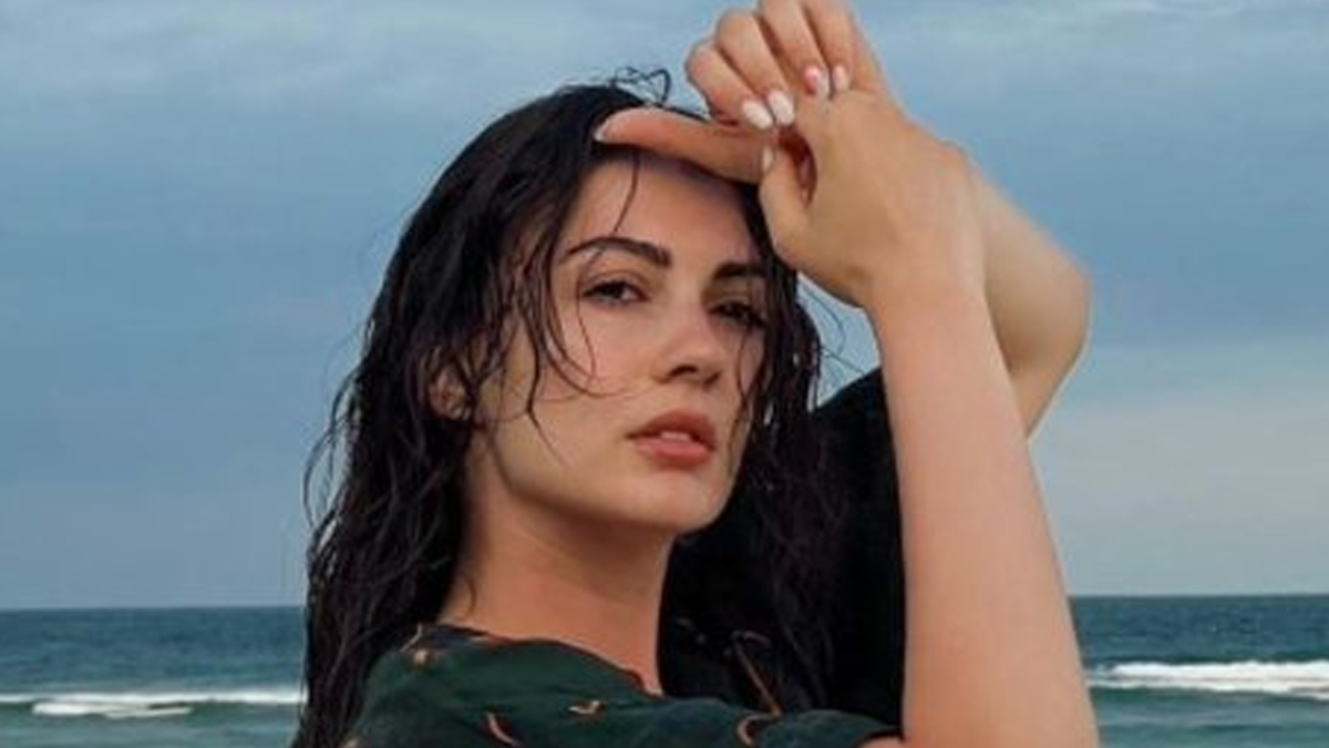 burcu-ozberkin-fotosu