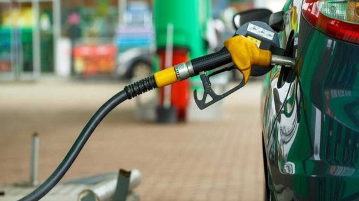 Benzin ve motorine indirim geliyor! Akaryakıt fiyatlarına ne zaman indirim gelecek? 25 Eylül güncel benzin ve motorin fiyatları