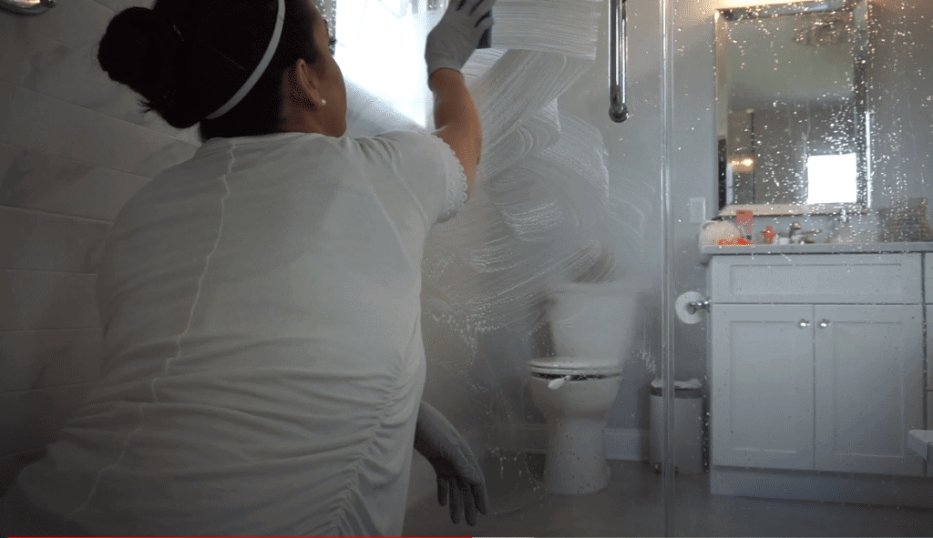 removing-lime-scale-from-shower-glass-1024x591.png