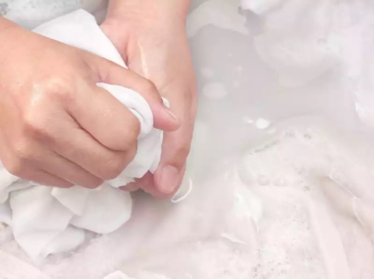 Sararmış çamaşırlar nasıl beyazlatılır